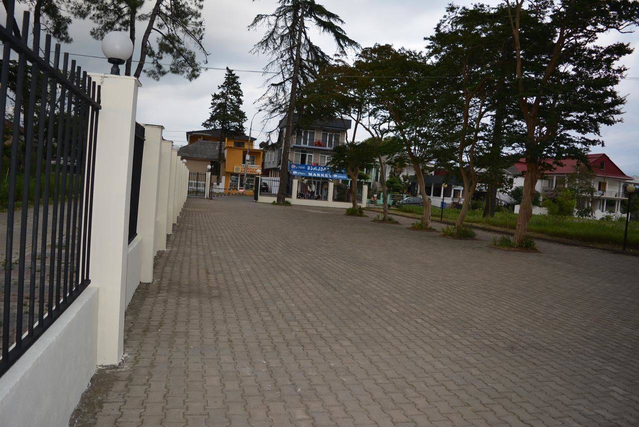 Фото  Kobuleti Beach Hotel Кобулети 16